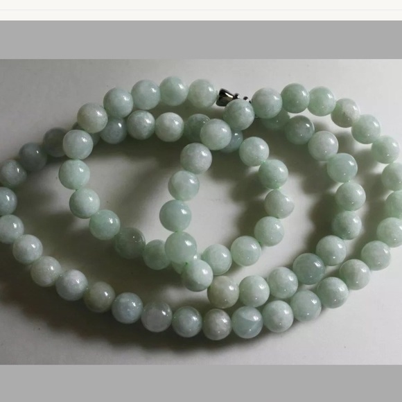 Certified Natural Untreated Light Green Jadeite Jade Round Beads Necklace 8mm